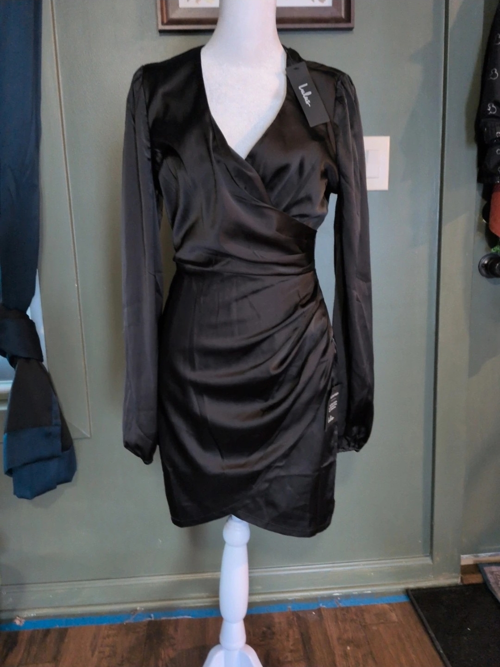 Lulu's Black Satin Long Sleeve Dress